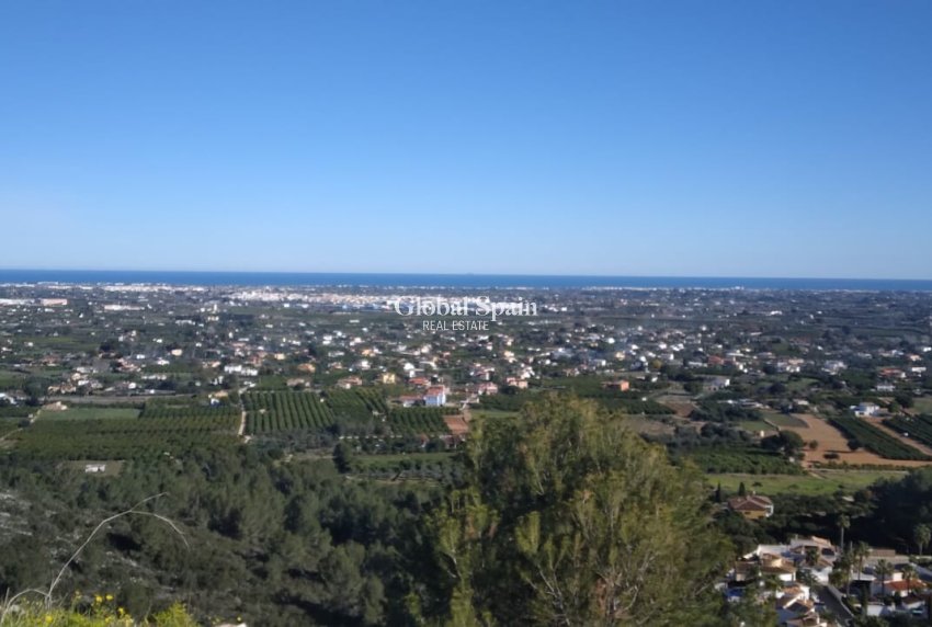 Odsprzedaż - DZIAŁKA GRUNTU -
PEDREGUER - Pedreguer