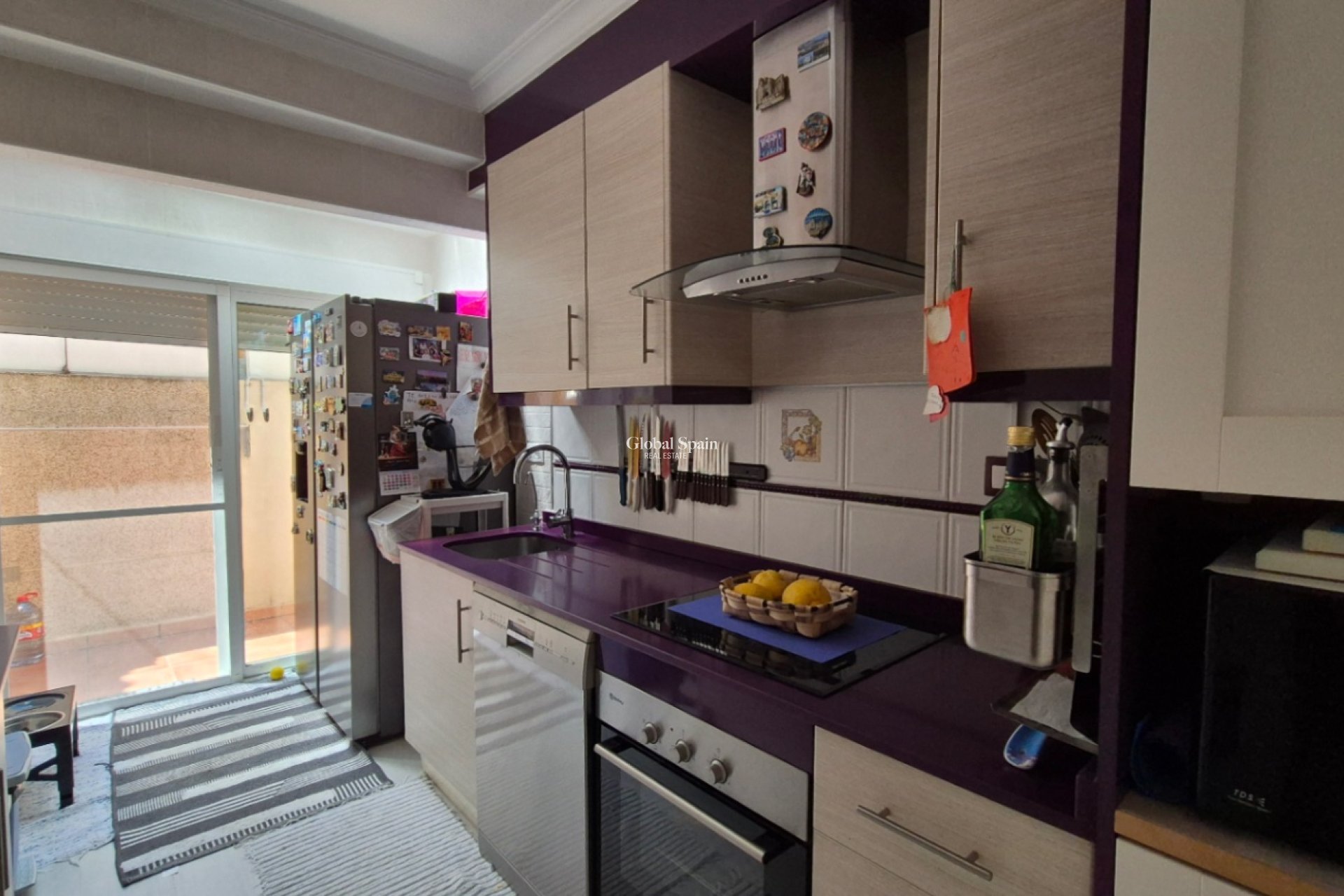 Odsprzedaż - Kamienica -
TORREVIEJA - Costa Blanca Sur