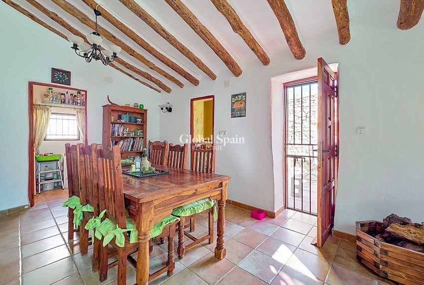 Odsprzedaż - Landhuis -
Torre Del Rico