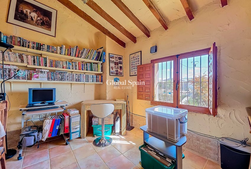 Odsprzedaż - Landhuis -
Torre Del Rico