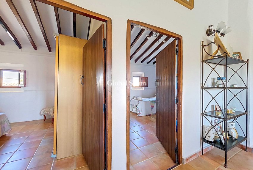 Odsprzedaż - Landhuis -
Torre Del Rico