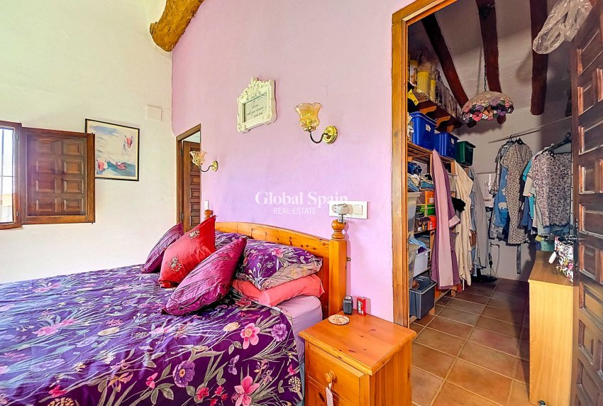 Odsprzedaż - Landhuis -
Torre Del Rico