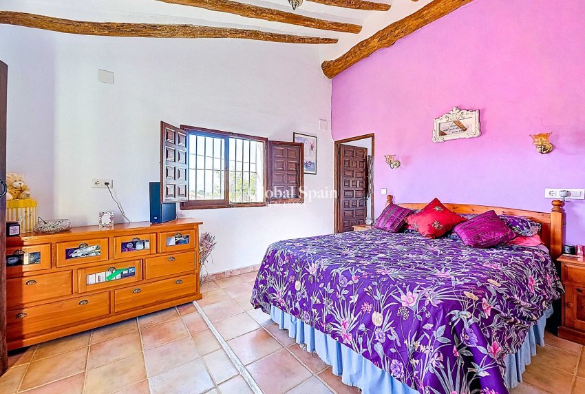 Odsprzedaż - Landhuis -
Torre Del Rico