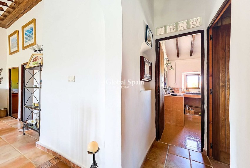 Odsprzedaż - Landhuis -
Torre Del Rico