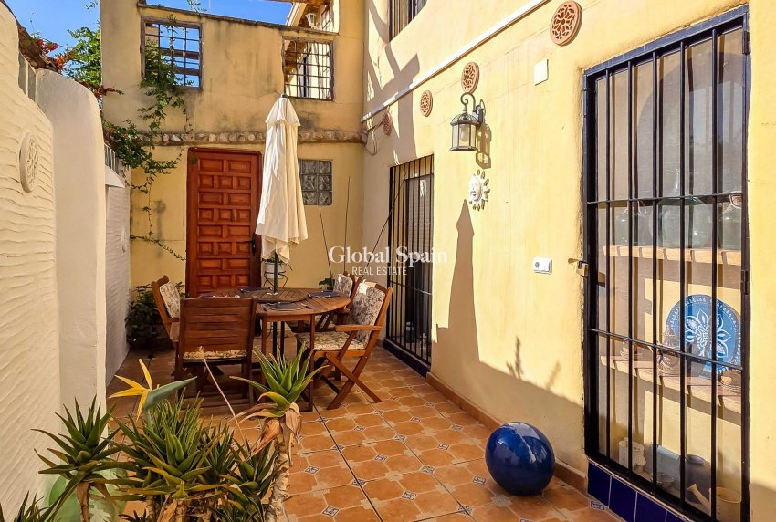 Odsprzedaż - Landhuis -
Torre Del Rico