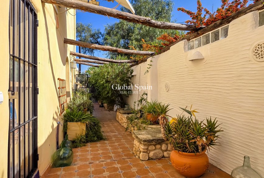 Odsprzedaż - Landhuis -
Torre Del Rico