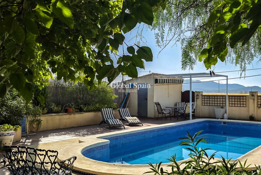 Odsprzedaż - Landhuis -
Torre Del Rico