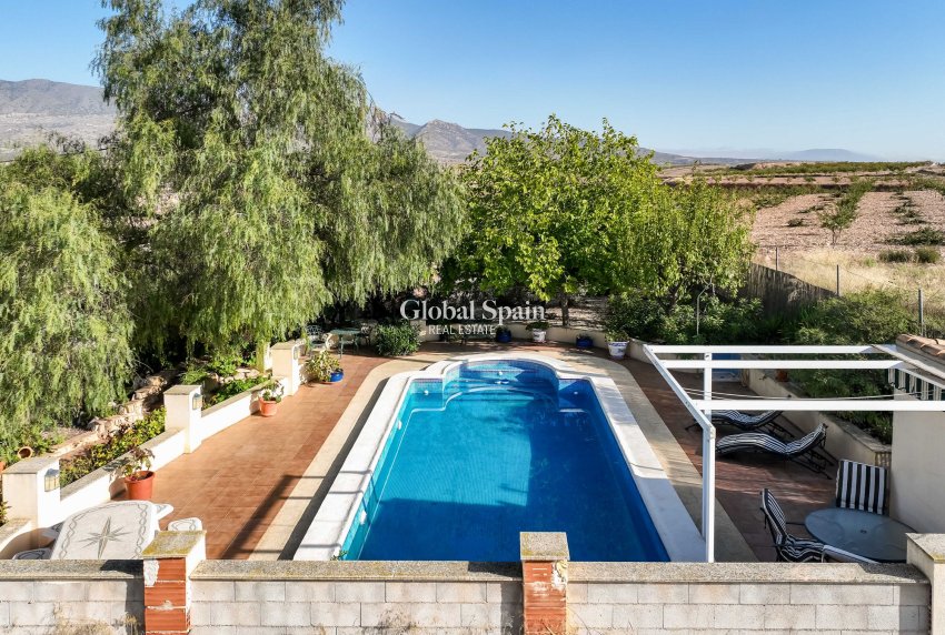 Odsprzedaż - Landhuis -
Torre Del Rico