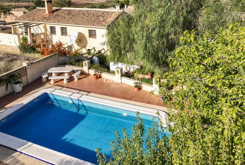 Odsprzedaż - Landhuis -
Torre Del Rico