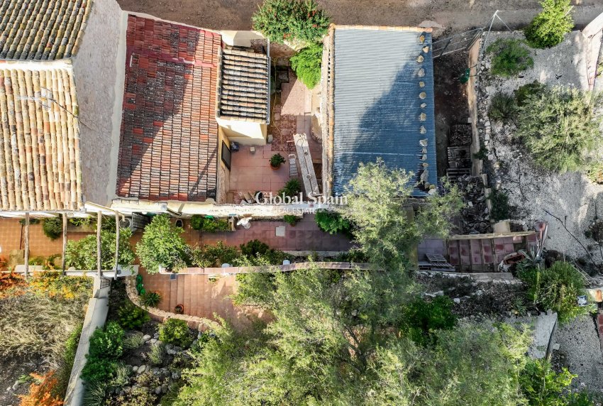 Odsprzedaż - Landhuis -
Torre Del Rico