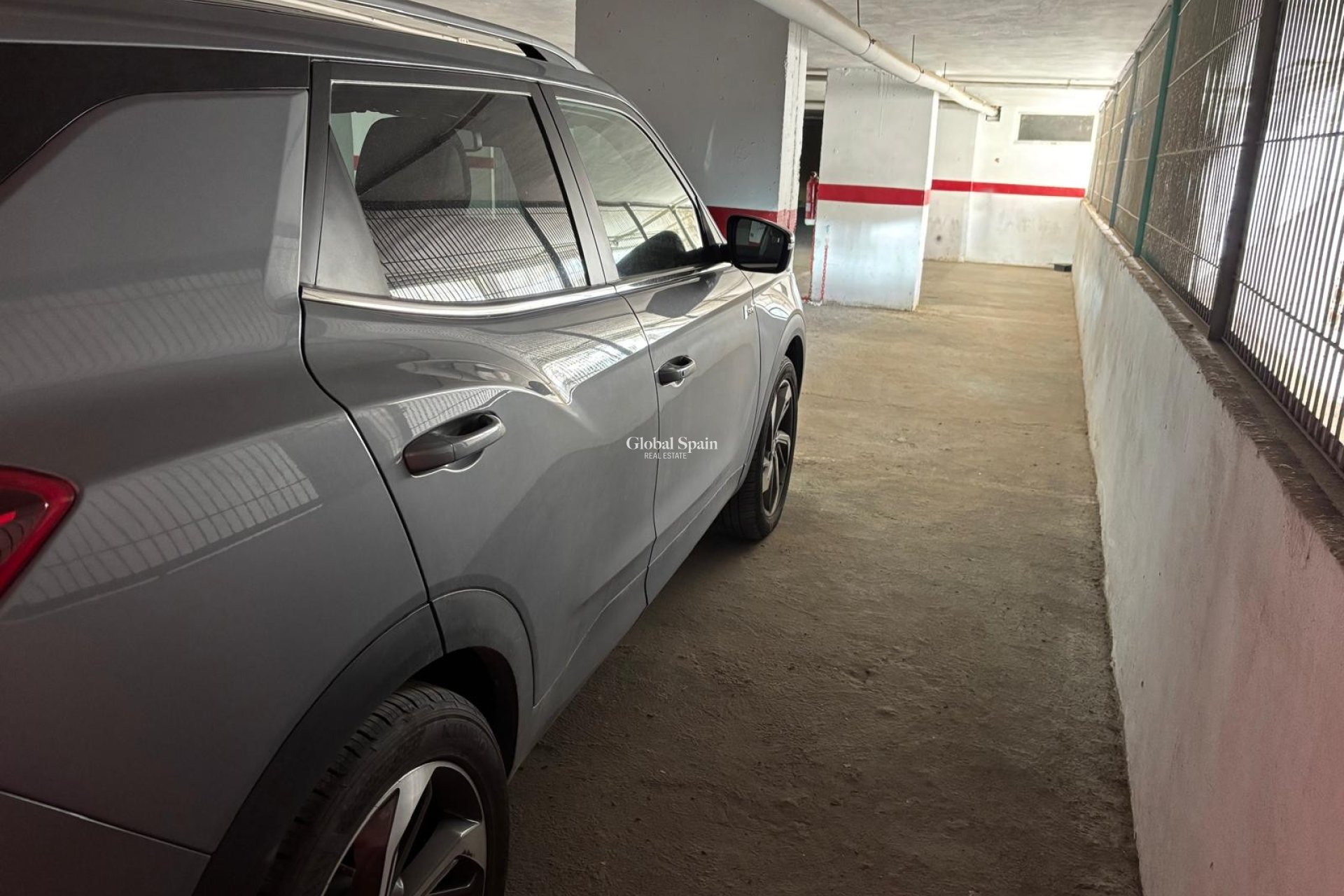 Odsprzedaż - MIEJSCA PARKINGOWE / GARAZ -
BENIDORM - Centro