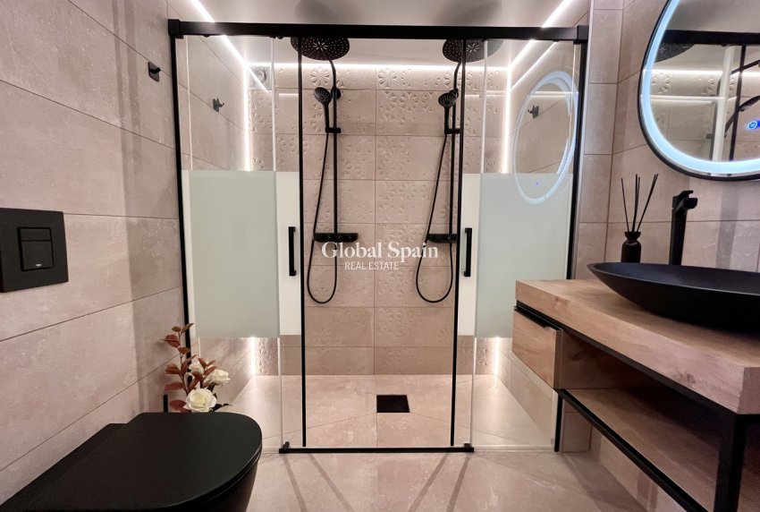 Odsprzedaż - MIESZKANIE -
ALMORADÍ - Inland