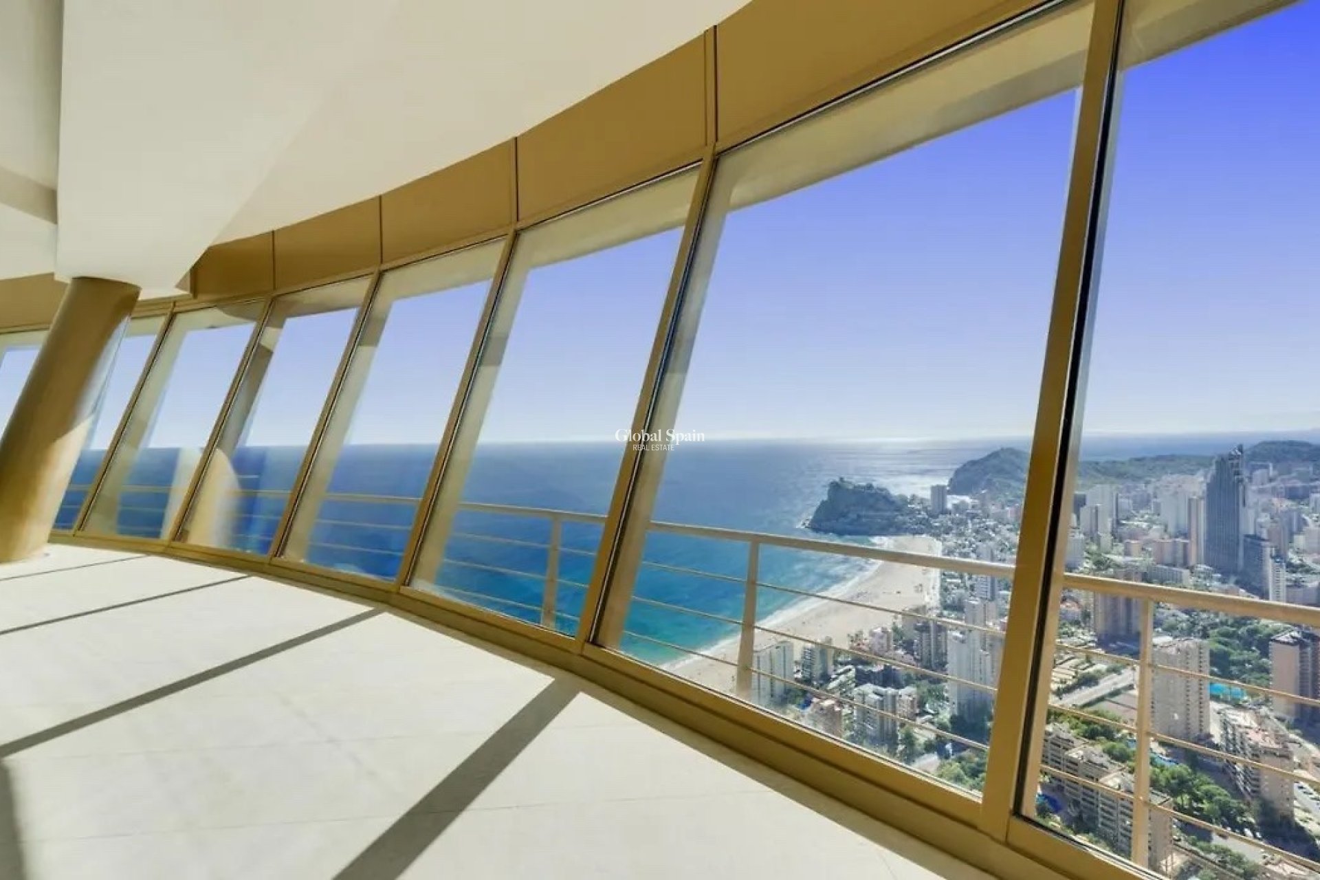Odsprzedaż - MIESZKANIE -
BENIDORM - Costa Blanca