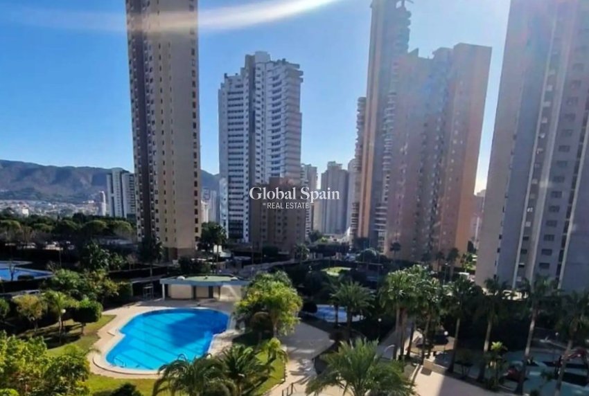 Odsprzedaż - MIESZKANIE -
BENIDORM - Levante