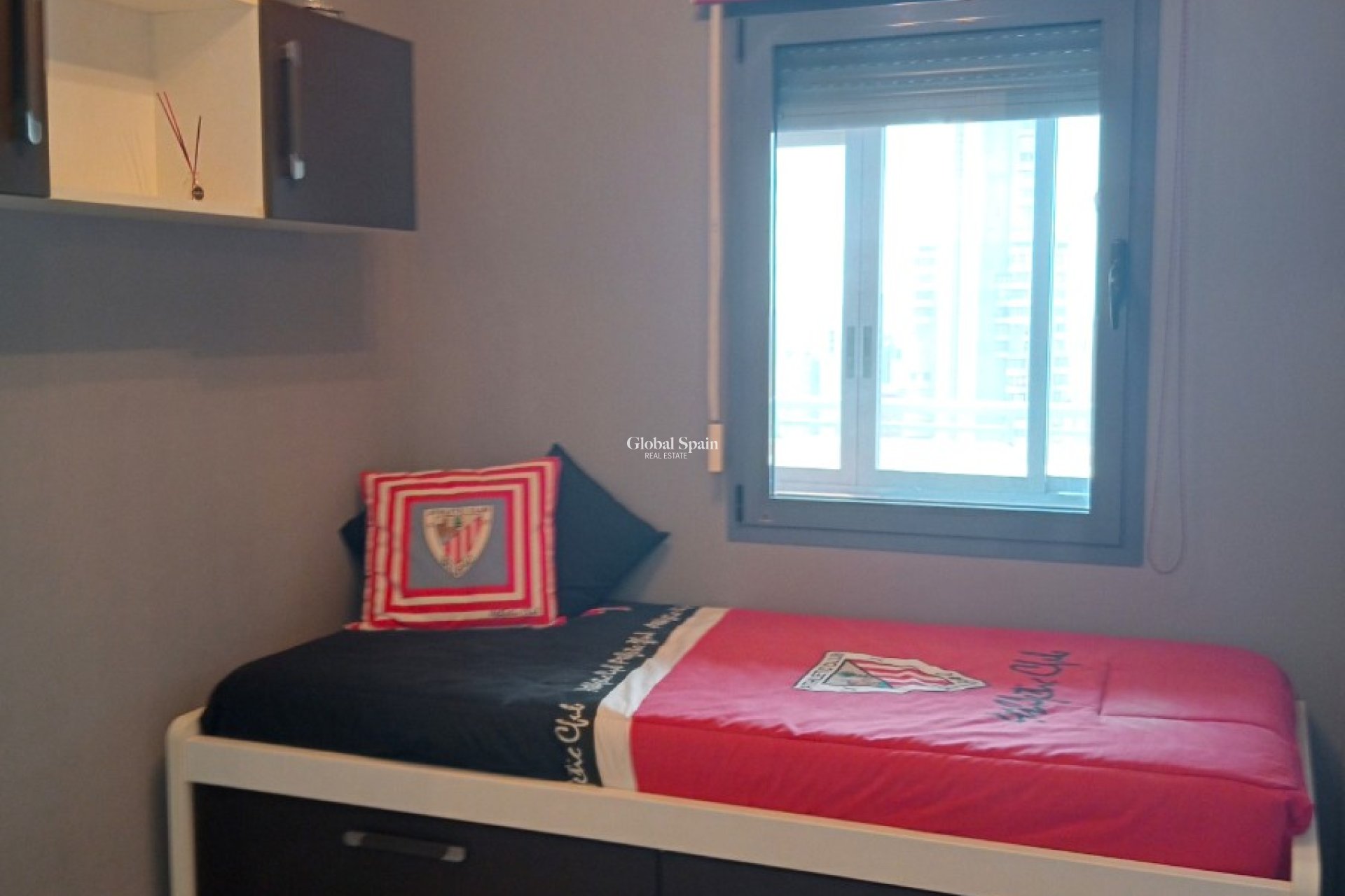 Odsprzedaż - MIESZKANIE -
BENIDORM - Levante