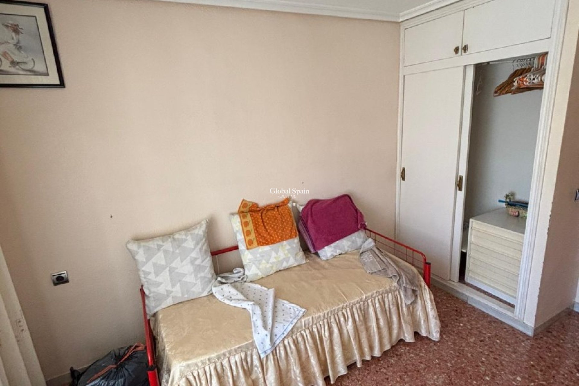 Odsprzedaż - MIESZKANIE -
BENIDORM - Levante