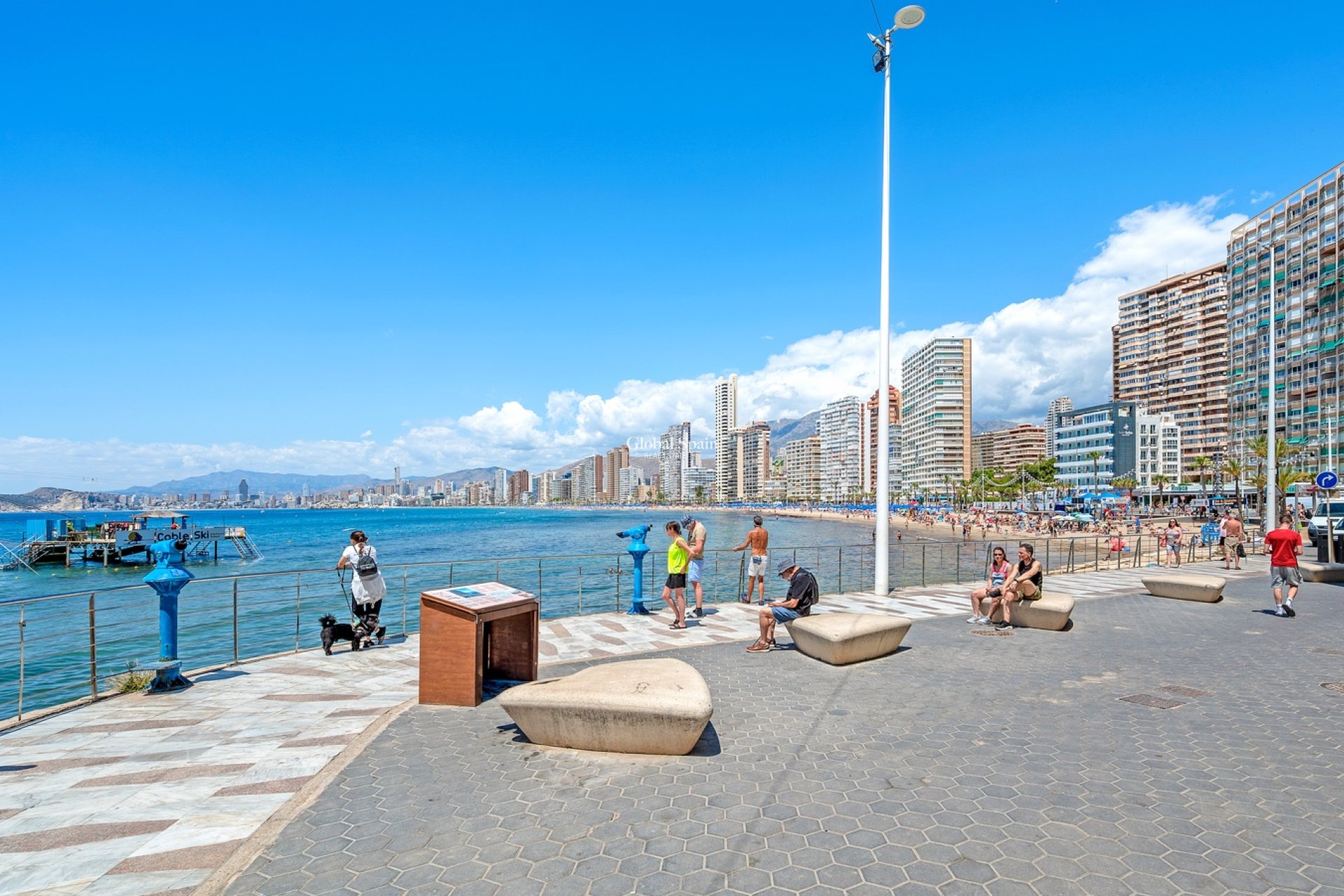 Odsprzedaż - MIESZKANIE -
Benidorm - Levante