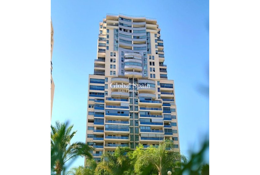 Odsprzedaż - MIESZKANIE -
BENIDORM - Levante