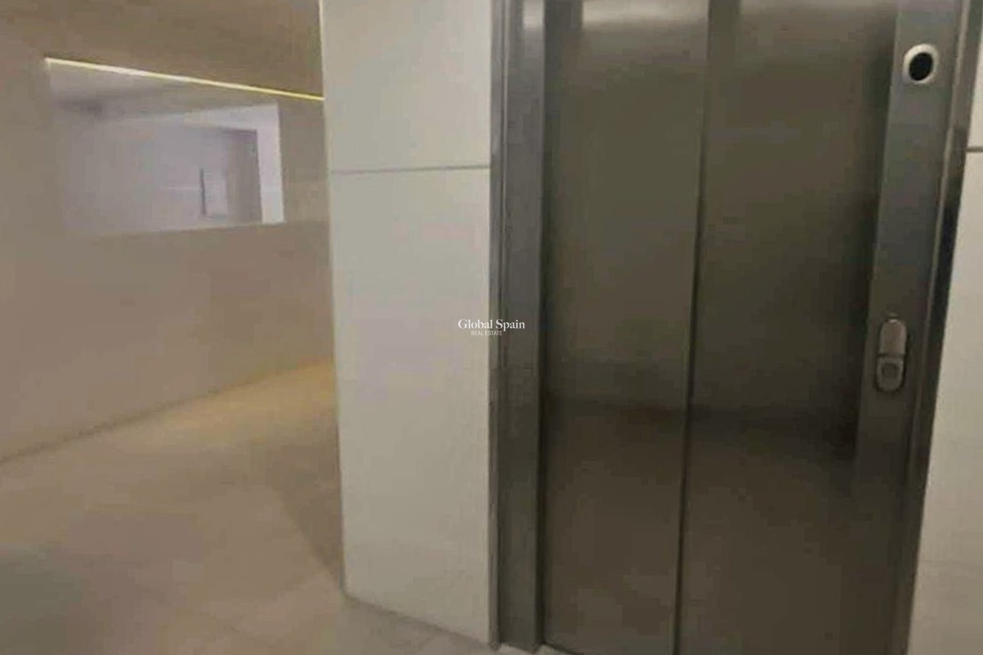 Odsprzedaż - MIESZKANIE -
BENIDORM - Zona de Poniente