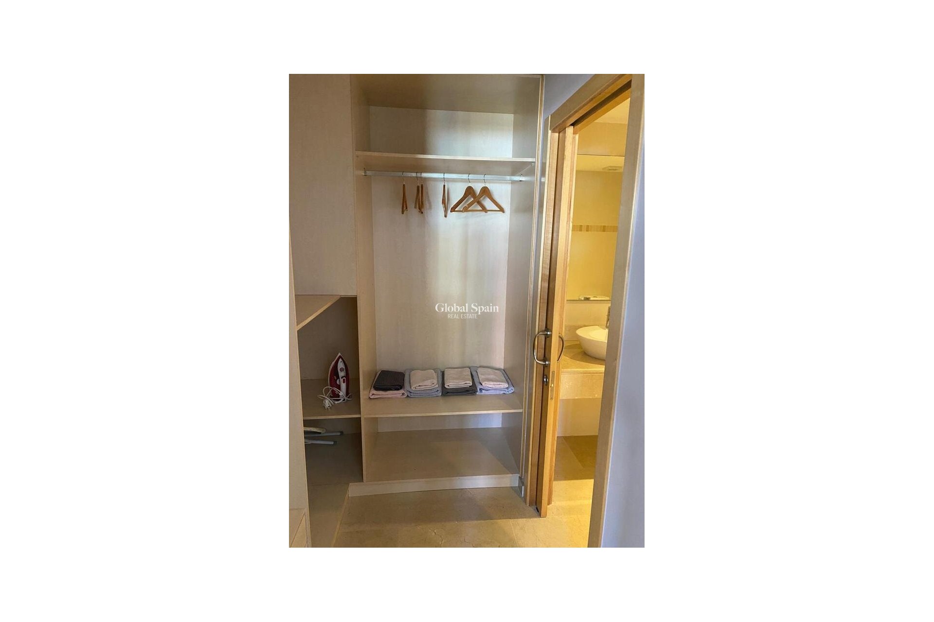 Odsprzedaż - MIESZKANIE -
BENISSA - Costa Blanca