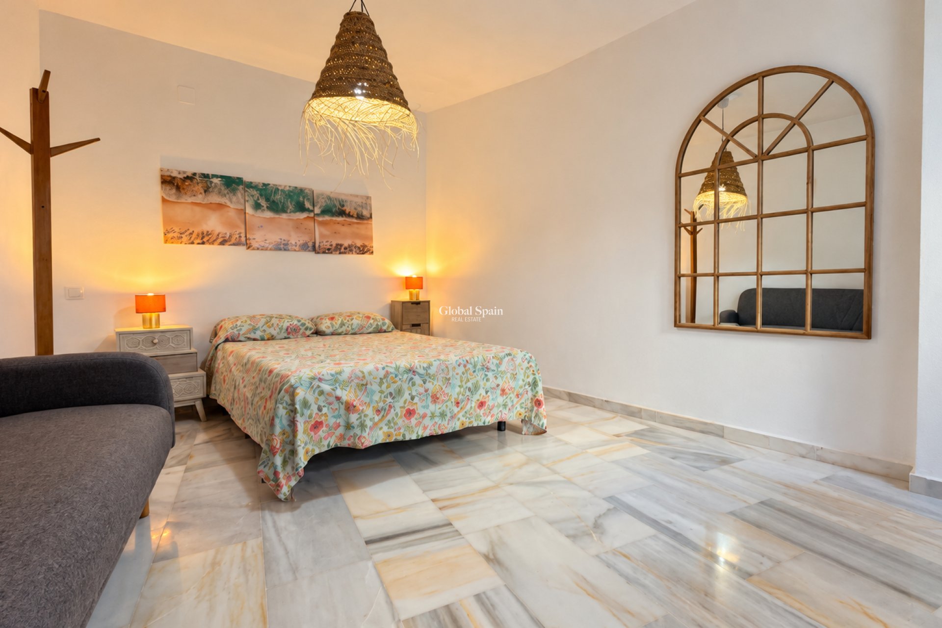 Odsprzedaż - MIESZKANIE -
CALPE - Pueblo