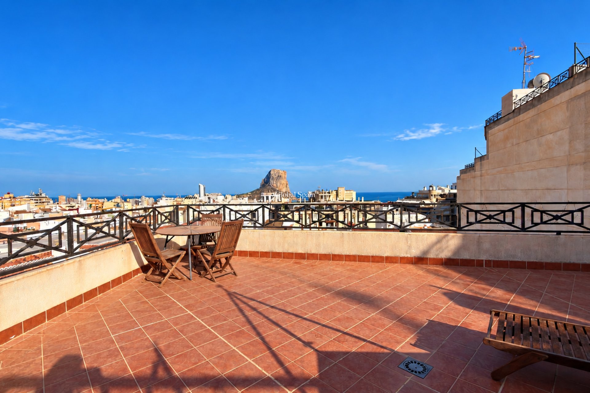 Odsprzedaż - MIESZKANIE -
CALPE - Pueblo