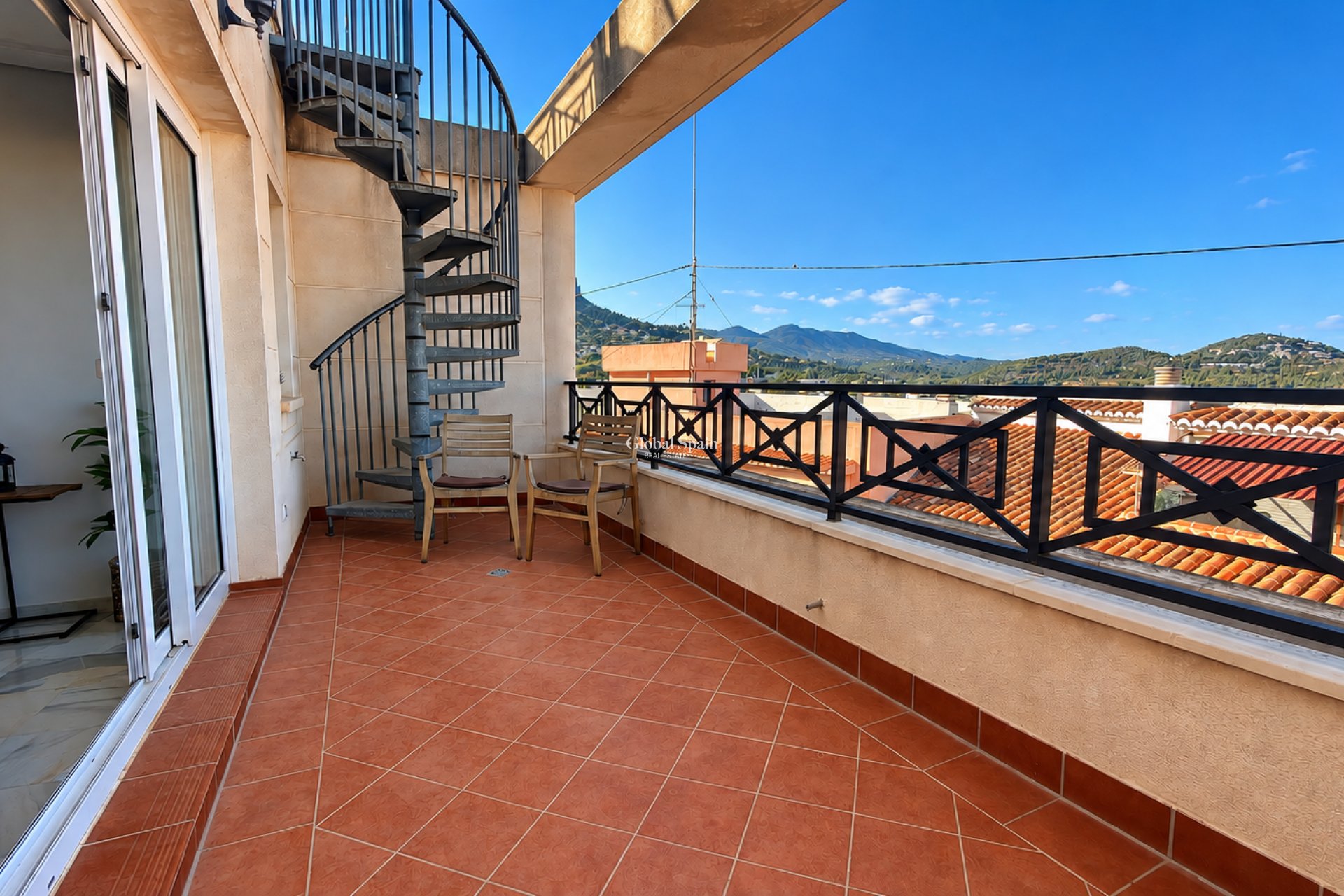 Odsprzedaż - MIESZKANIE -
CALPE - Pueblo