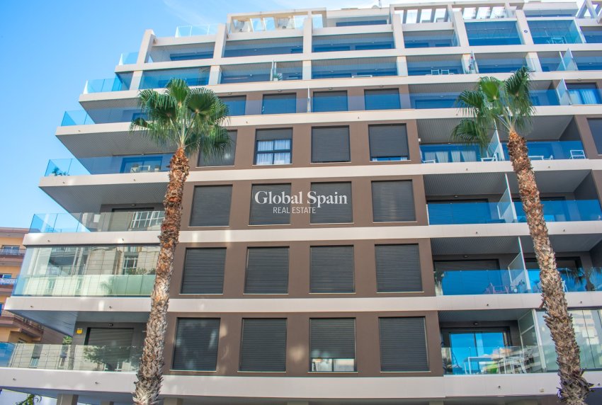 Odsprzedaż - MIESZKANIE -
CALPE - Zona Levante - Playa Fossa