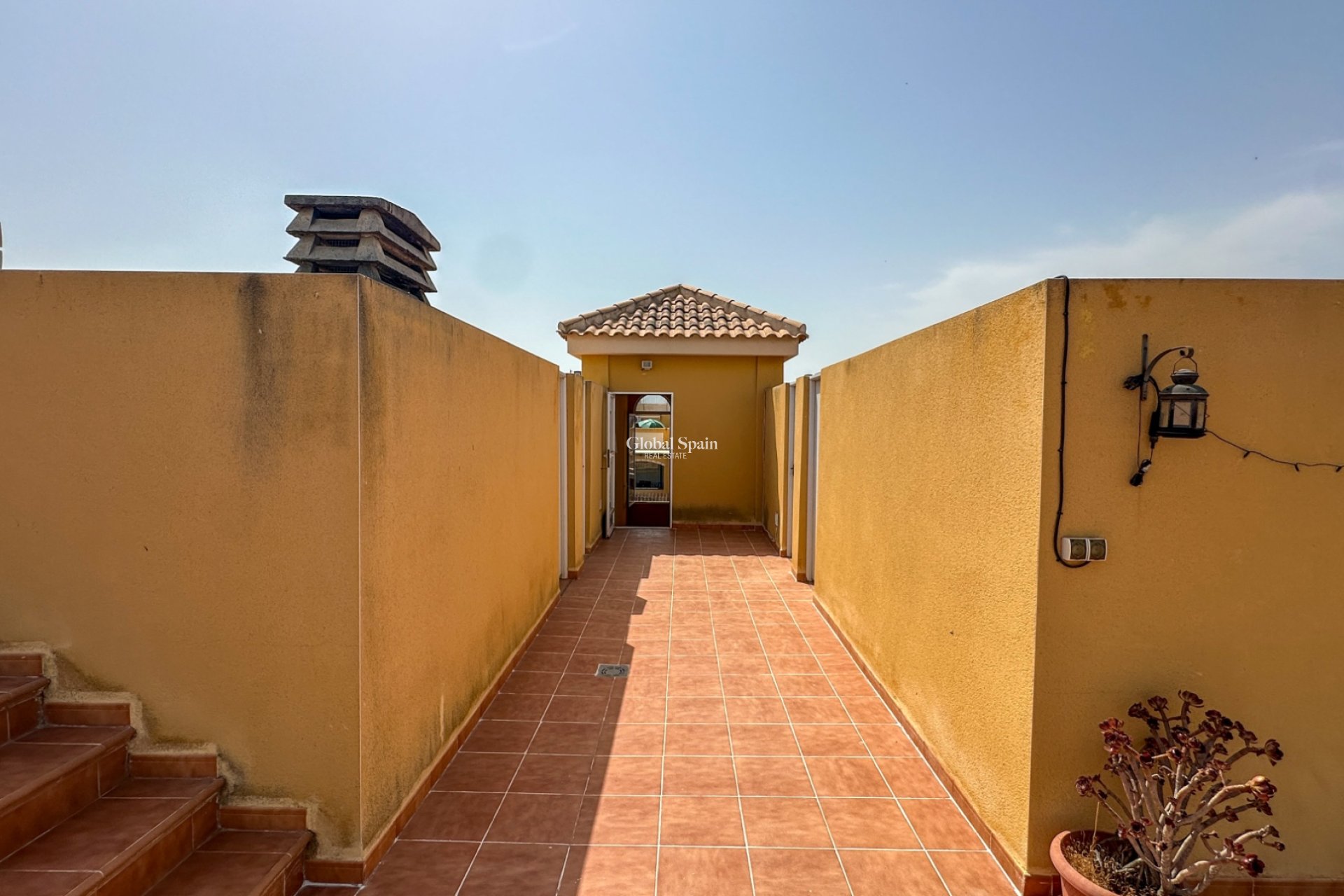 Odsprzedaż - MIESZKANIE -
DAYA NUEVA - Costa Blanca Sur