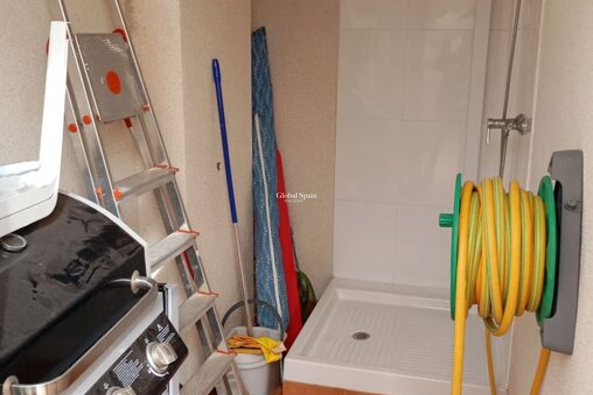 Odsprzedaż - MIESZKANIE -
DAYA VIEJA - Costa Blanca