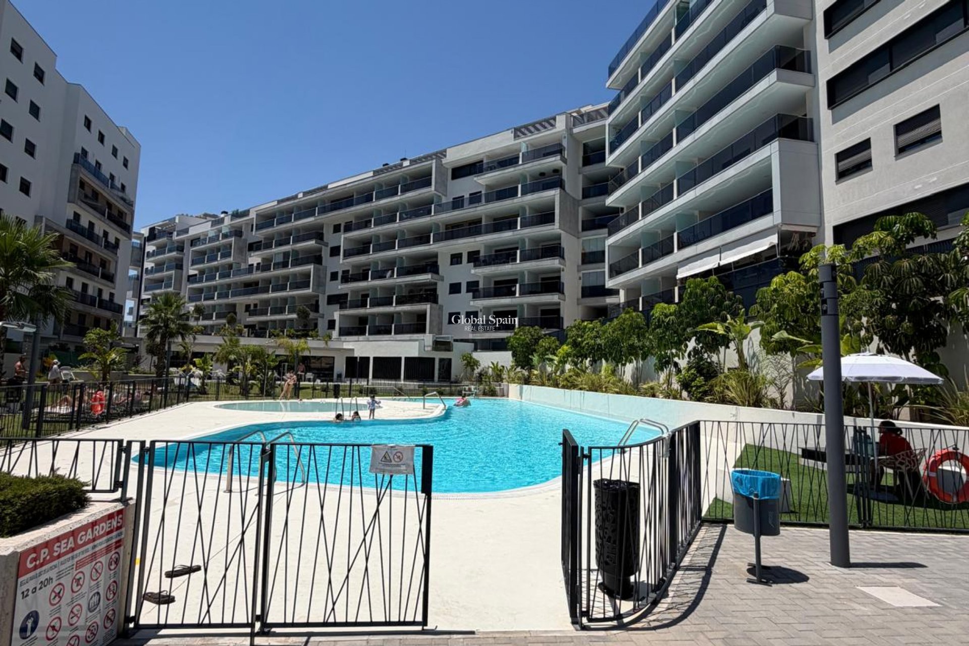 Odsprzedaż - MIESZKANIE -
DEHESA DE CAMPOAMOR - Costa Blanca