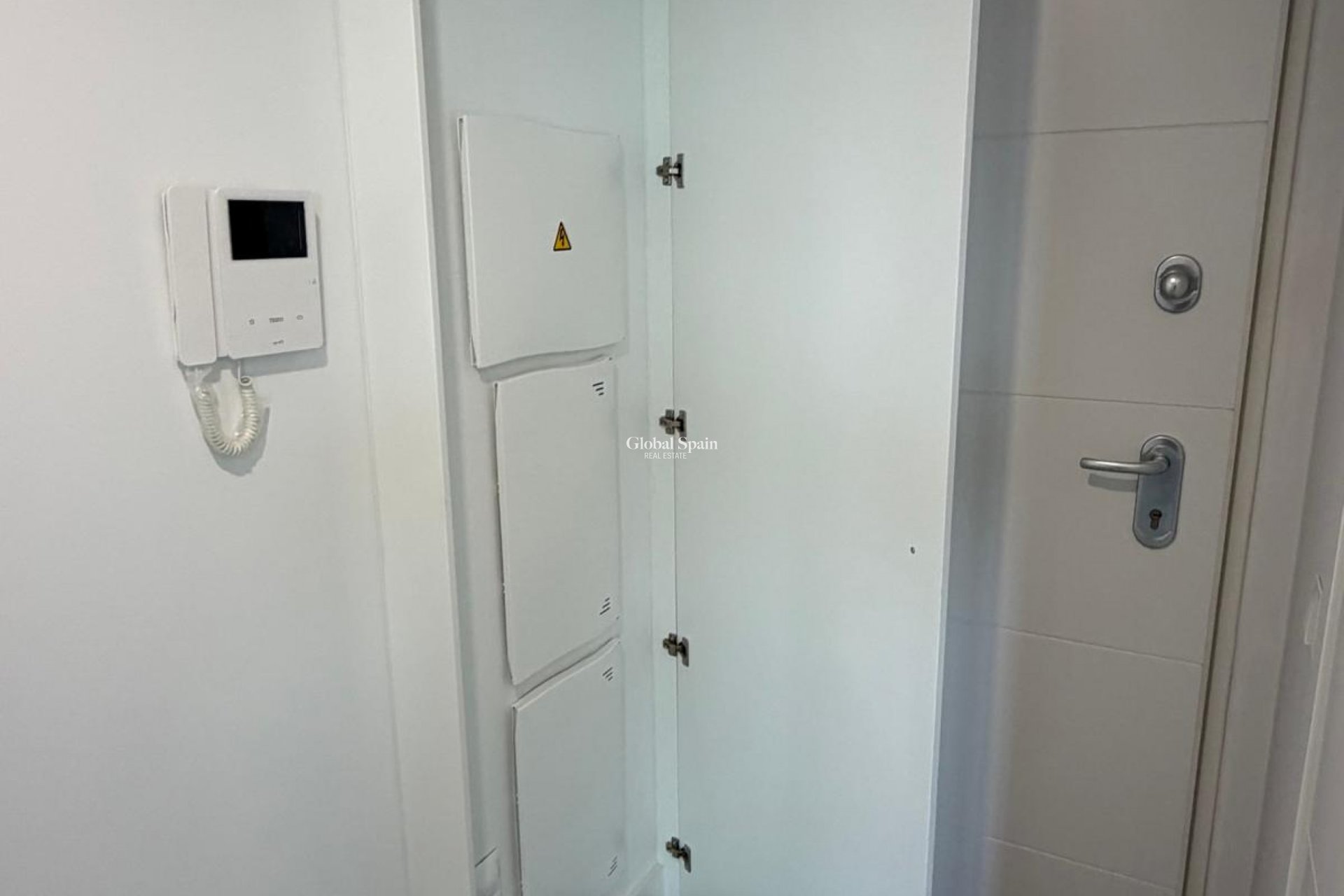 Odsprzedaż - MIESZKANIE -
DEHESA DE CAMPOAMOR - Costa Blanca
