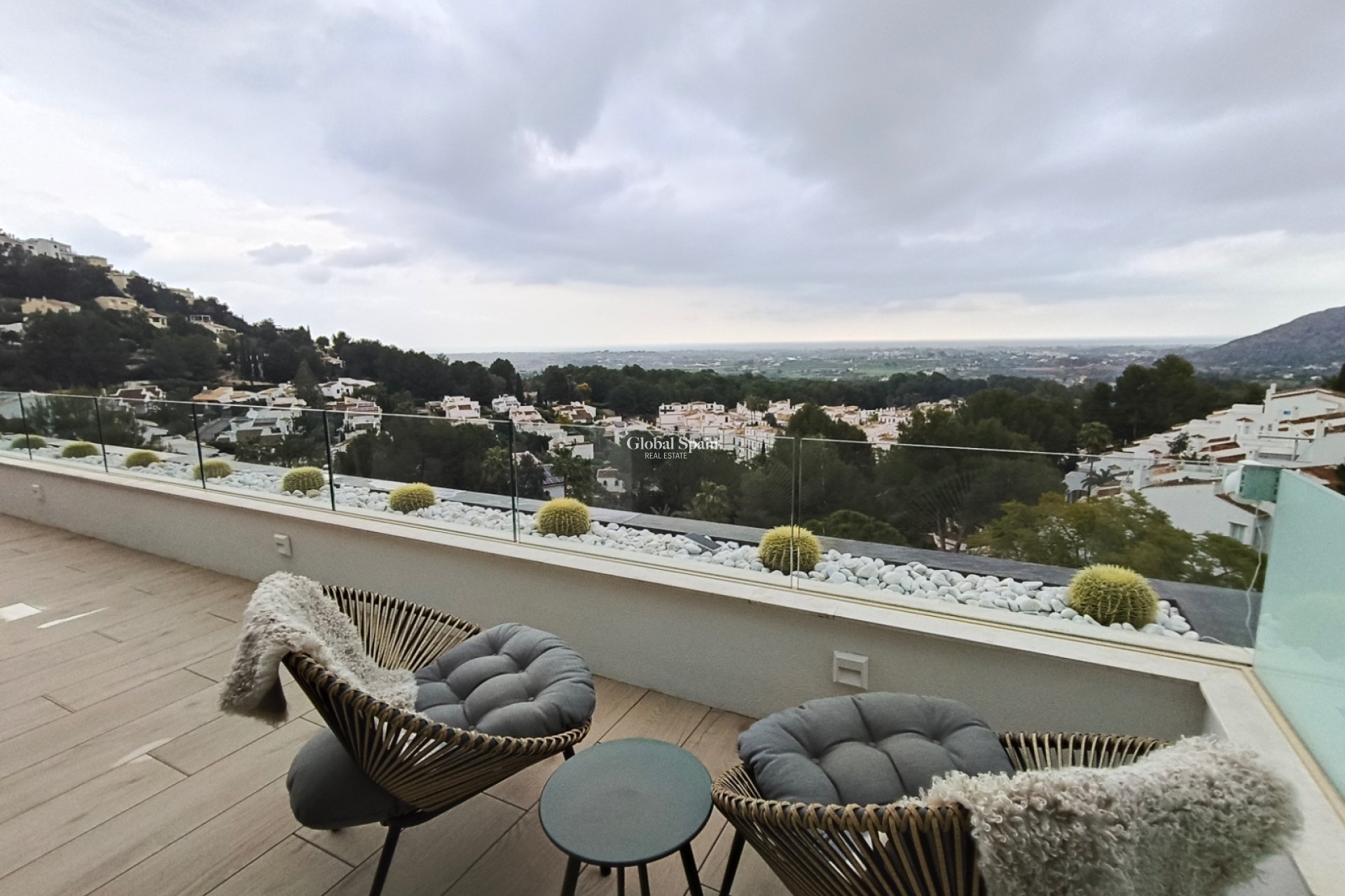 Odsprzedaż - MIESZKANIE -
DENIA - Costa Blanca