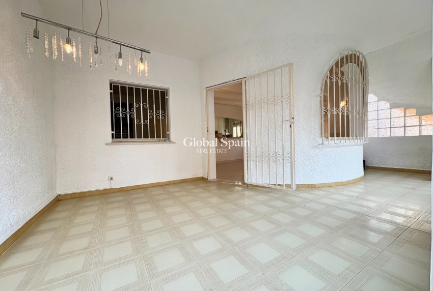 Odsprzedaż - MIESZKANIE -
DENIA - Las Rotas - Les Rotes