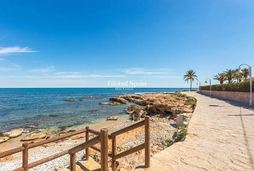 Odsprzedaż - MIESZKANIE -
DENIA - Las Rotas - Les Rotes