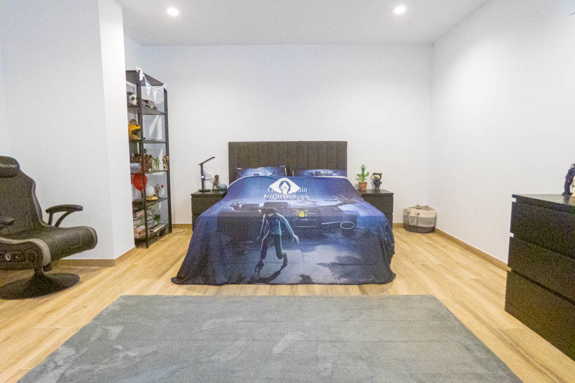 Odsprzedaż - MIESZKANIE -
FONT DEL LLOP - 