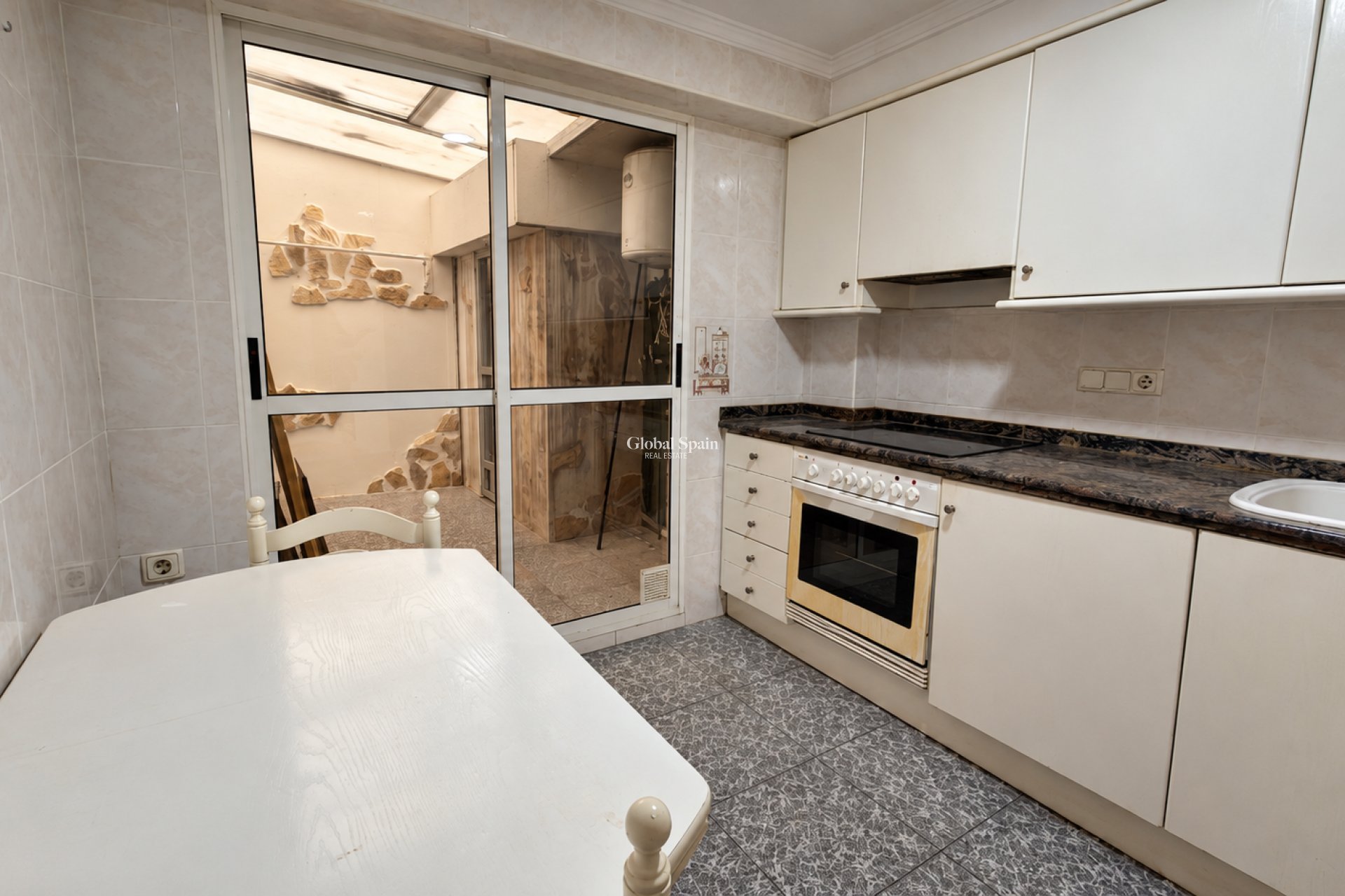 Odsprzedaż - MIESZKANIE -
GANDÍA - Grau de Gandia