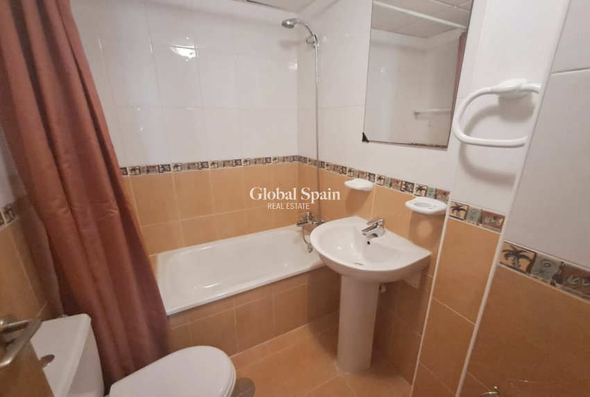 Odsprzedaż - MIESZKANIE -
GUARDAMAR DEL SEGURA - Costa Blanca