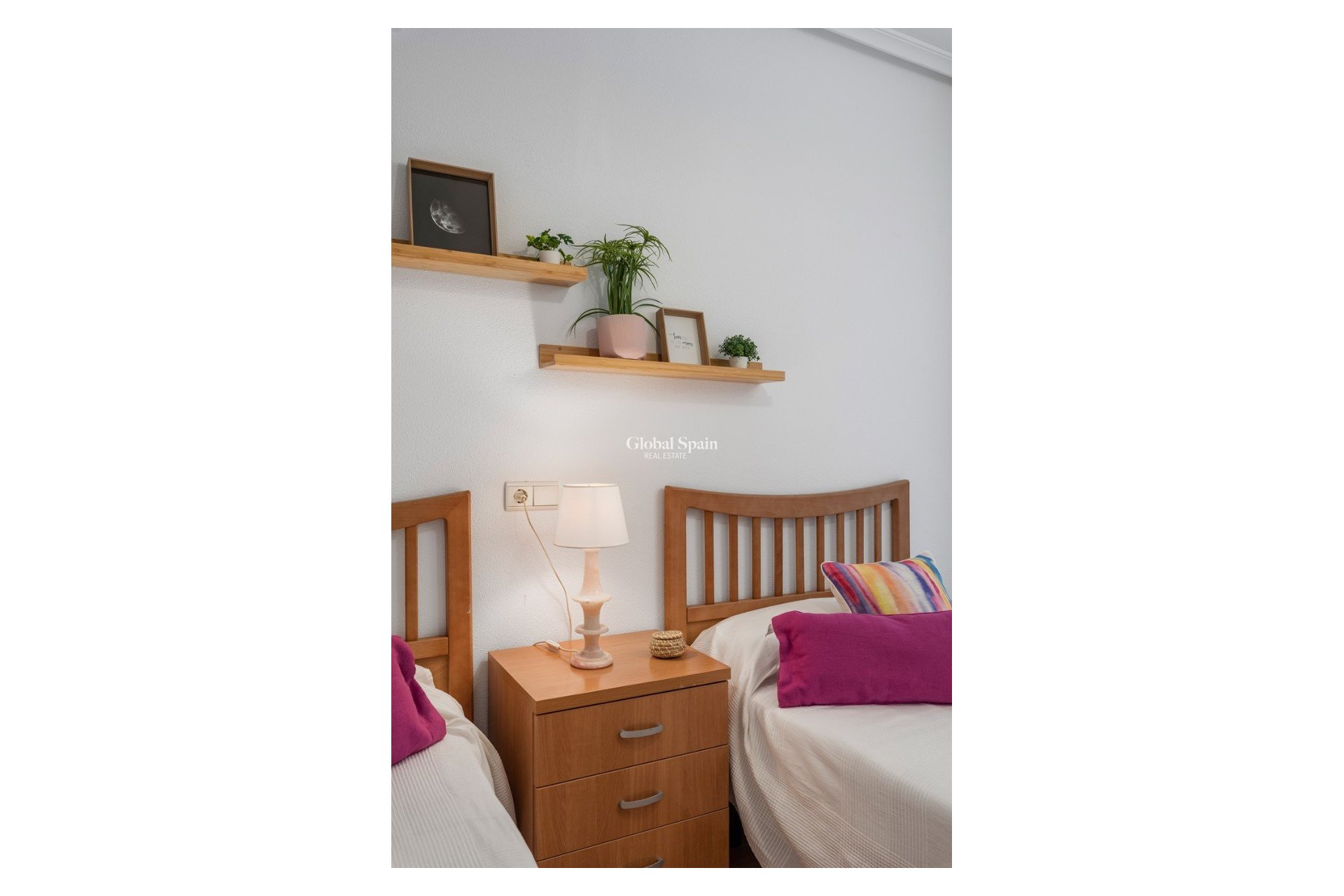 Odsprzedaż - MIESZKANIE -
GUARDAMAR DEL SEGURA