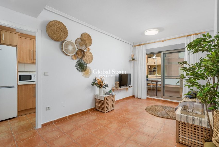 Odsprzedaż - MIESZKANIE -
GUARDAMAR DEL SEGURA