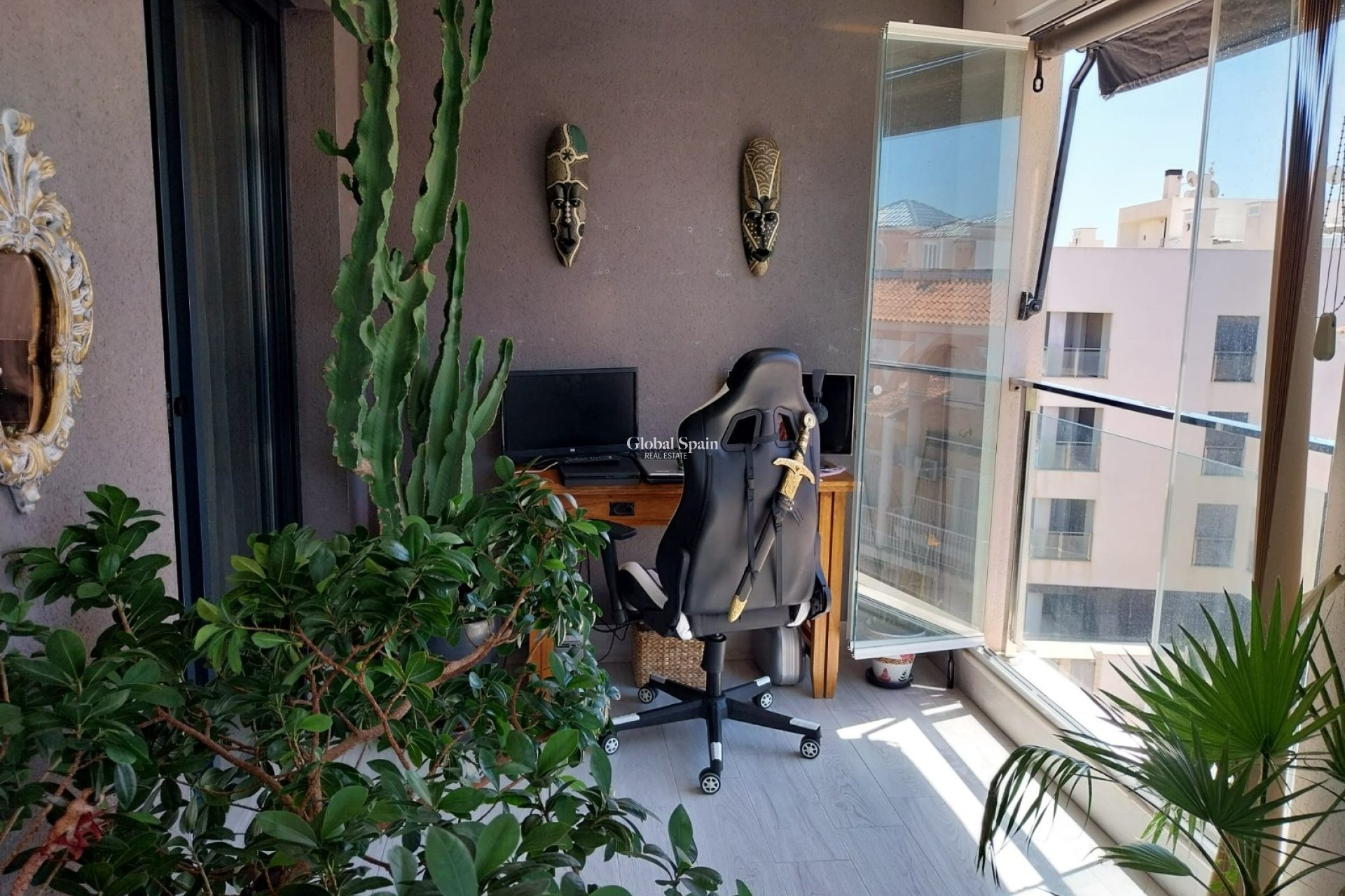 Odsprzedaż - MIESZKANIE -
LA MATA