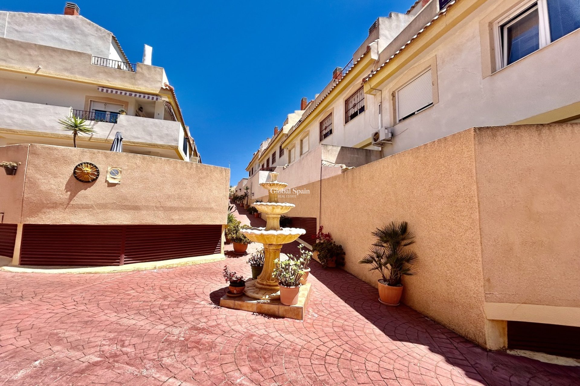 Odsprzedaż - MIESZKANIE -
LA ZENIA - Costa Blanca