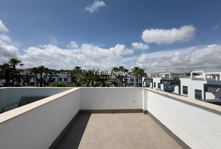 Odsprzedaż - MIESZKANIE -
LA ZENIA - Costa Blanca