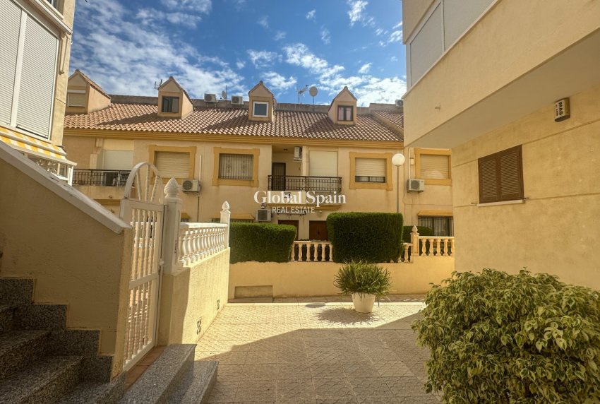Odsprzedaż - MIESZKANIE -
LA ZENIA - Costa Blanca
