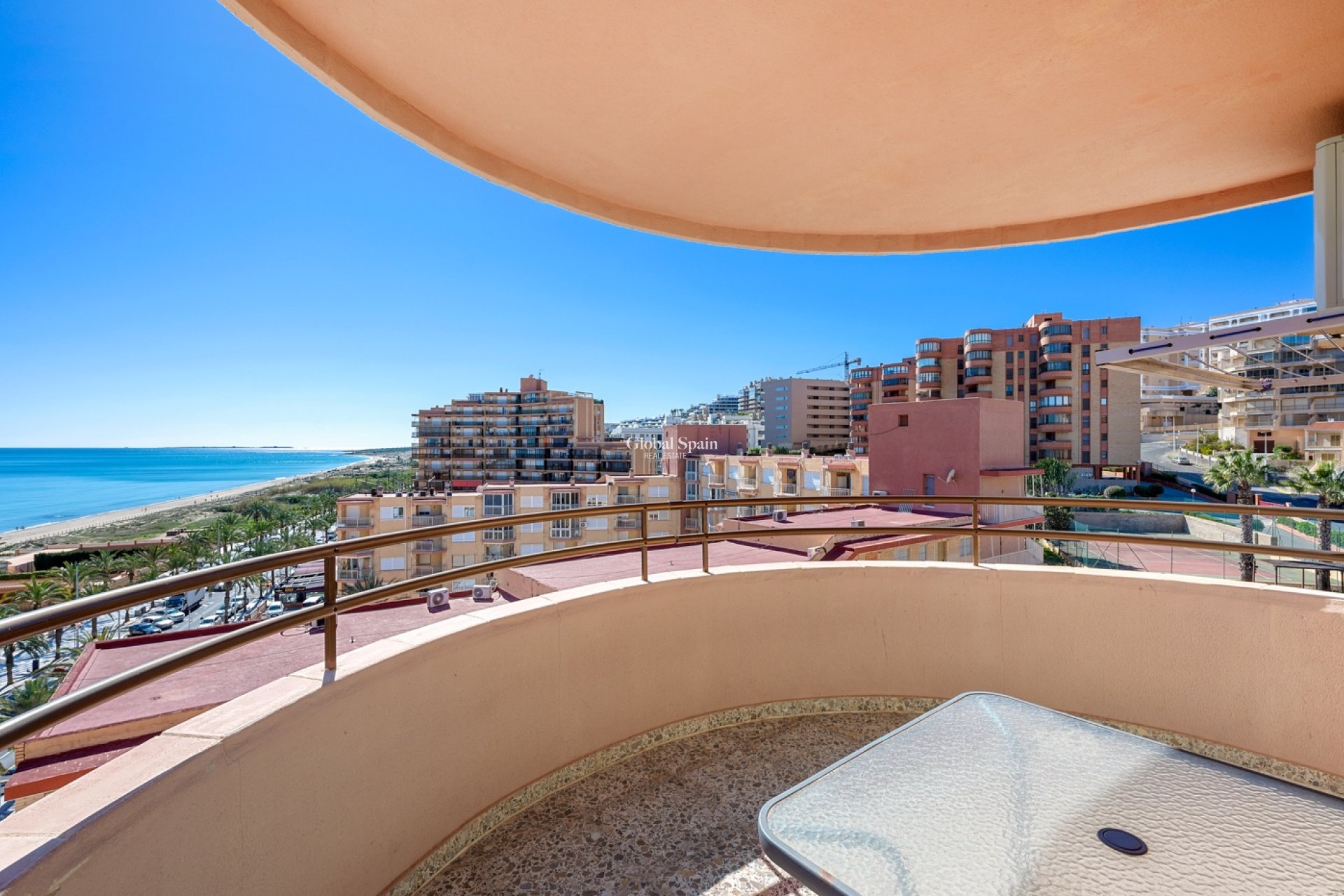 Odsprzedaż - MIESZKANIE -
LOS ARENALES DEL SOL - Segunda linea playa