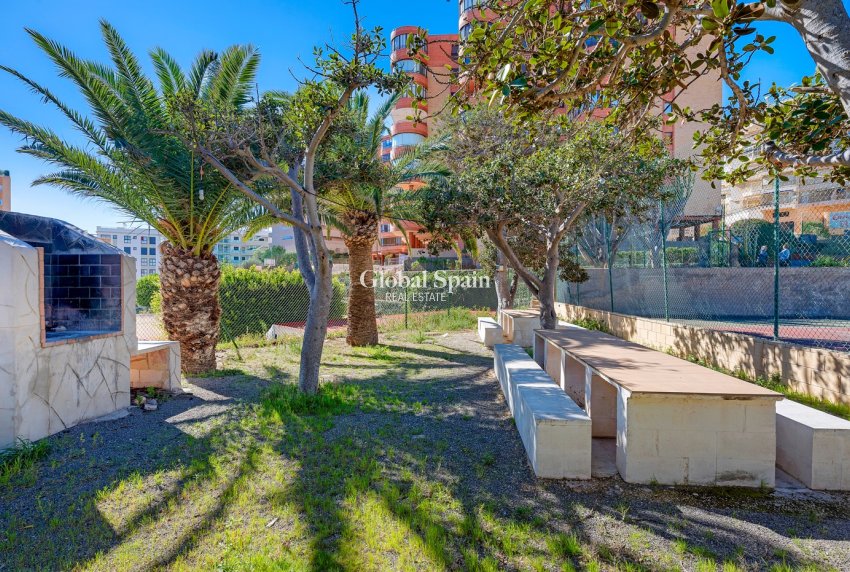 Odsprzedaż - MIESZKANIE -
LOS ARENALES DEL SOL - Segunda linea playa