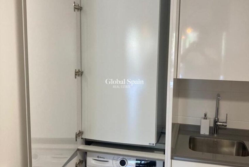 Odsprzedaż - MIESZKANIE -
LOS DOLSES - Costa Blanca