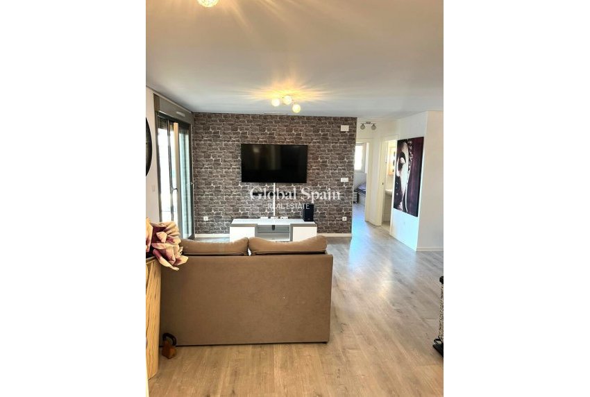 Odsprzedaż - MIESZKANIE -
LOS DOLSES - Inland