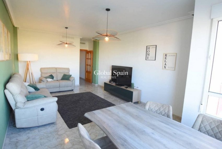 Odsprzedaż - MIESZKANIE -
LOS MONTESINOS - Costa Blanca