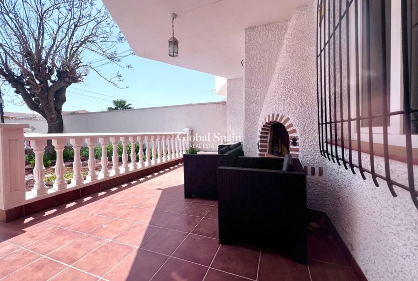 Odsprzedaż - MIESZKANIE -
ORIHUELA COSTA - La Regia